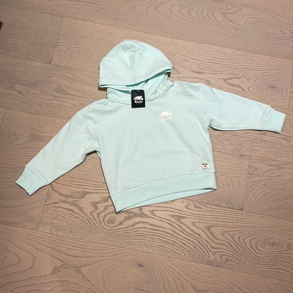 ROOTS BNWT blue girls size 4T hoodie sweatshirt